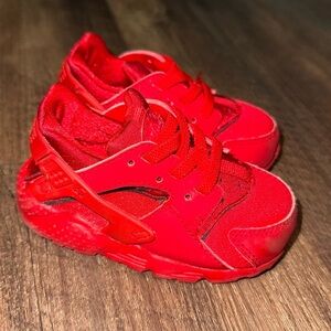 Nike Huarache Toddler Red Shoes‎ Size 5C